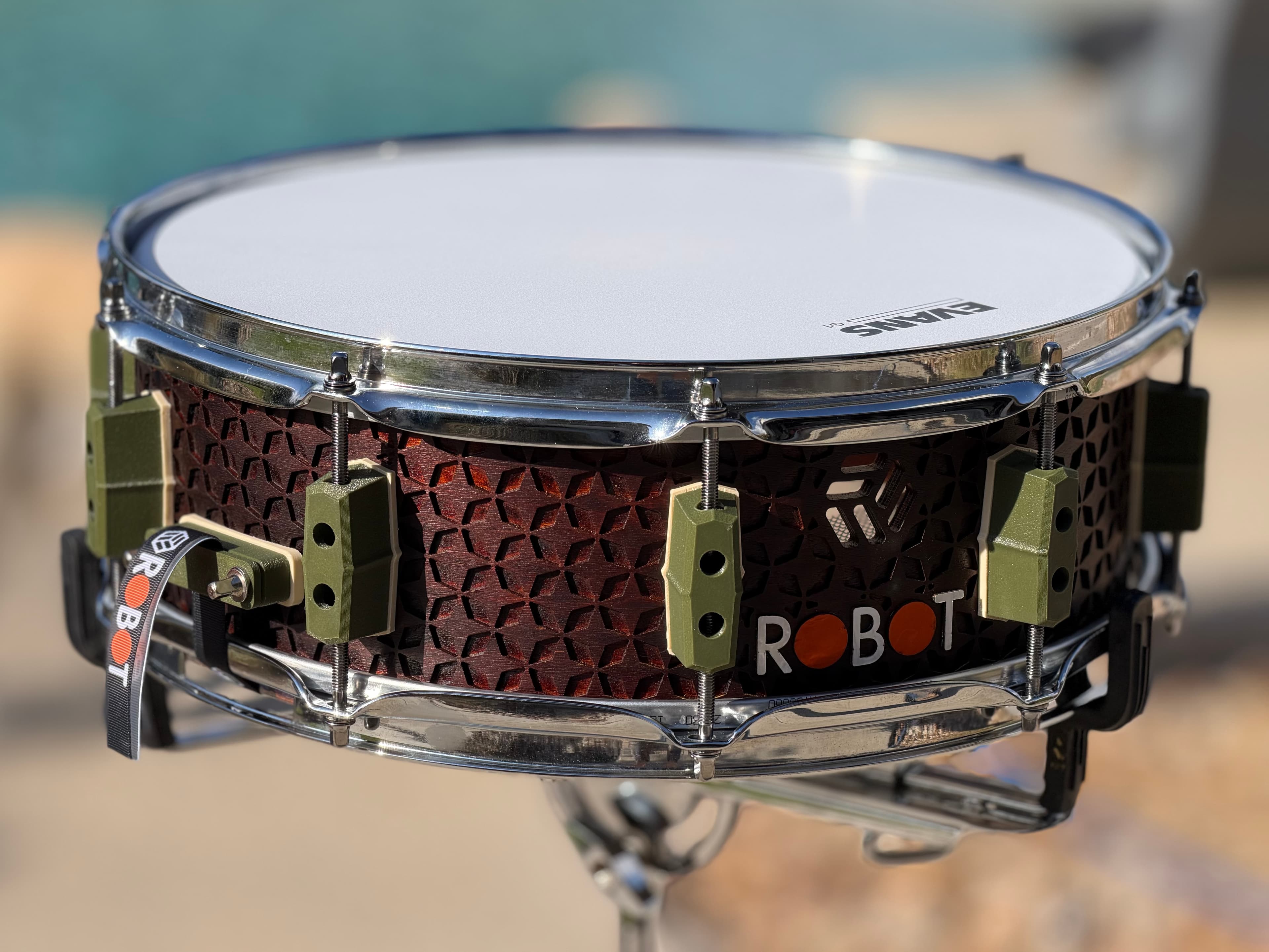 Shippo Series drum with warm Kaku Shippo shell geometry and composite hardware.